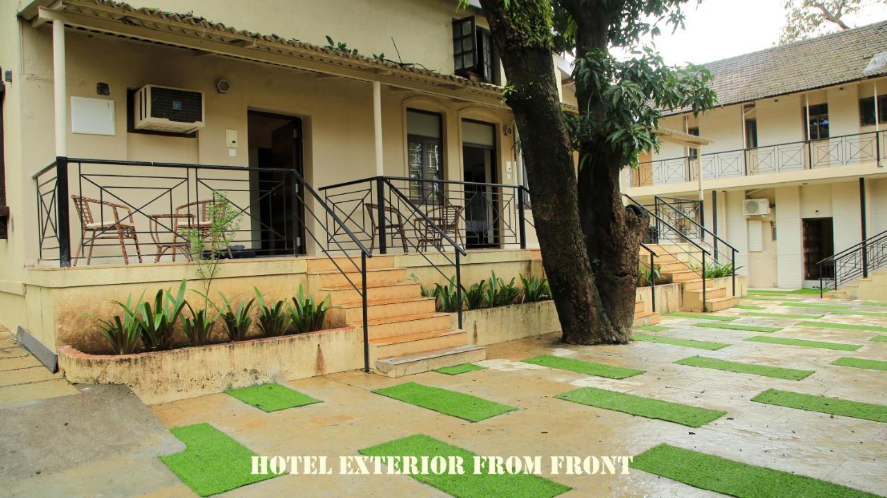 Hotel Girija Khandala  Exterior photo